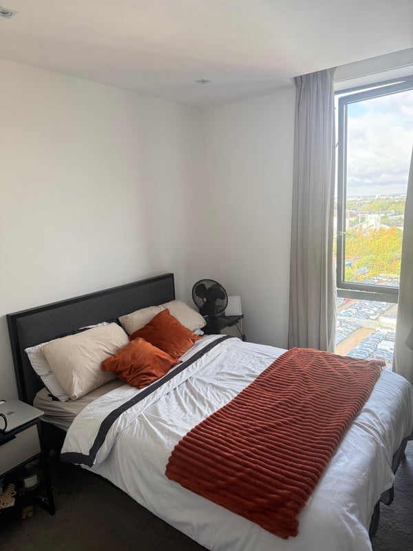 Room Back Hulme Street in Salford