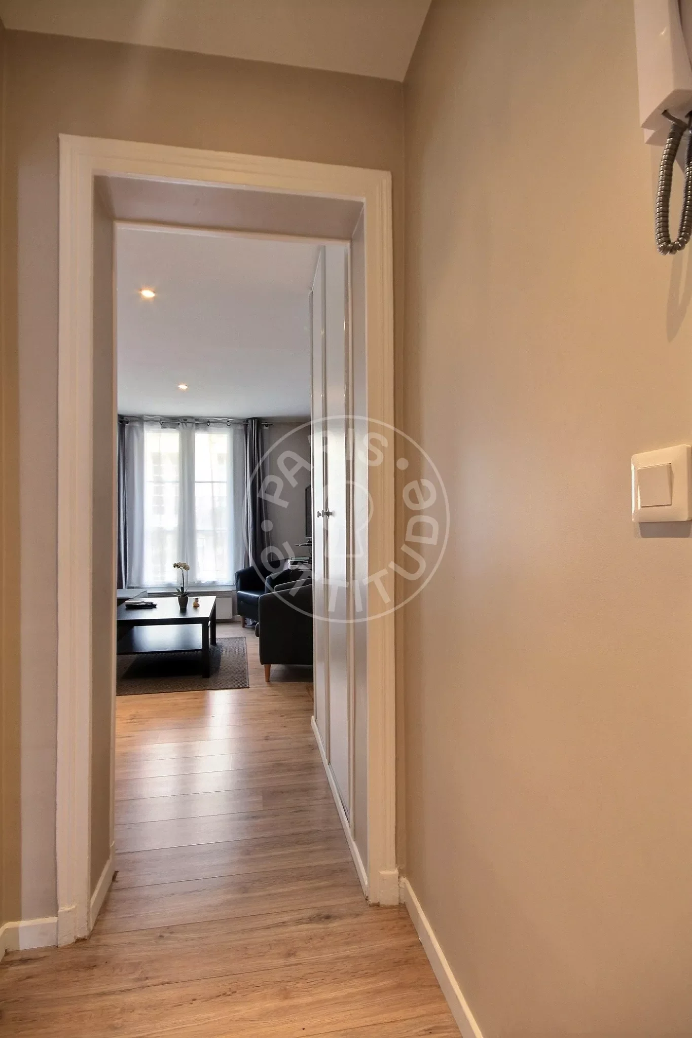 Flat Rue d'Orléans in Neuilly-sur-Seine