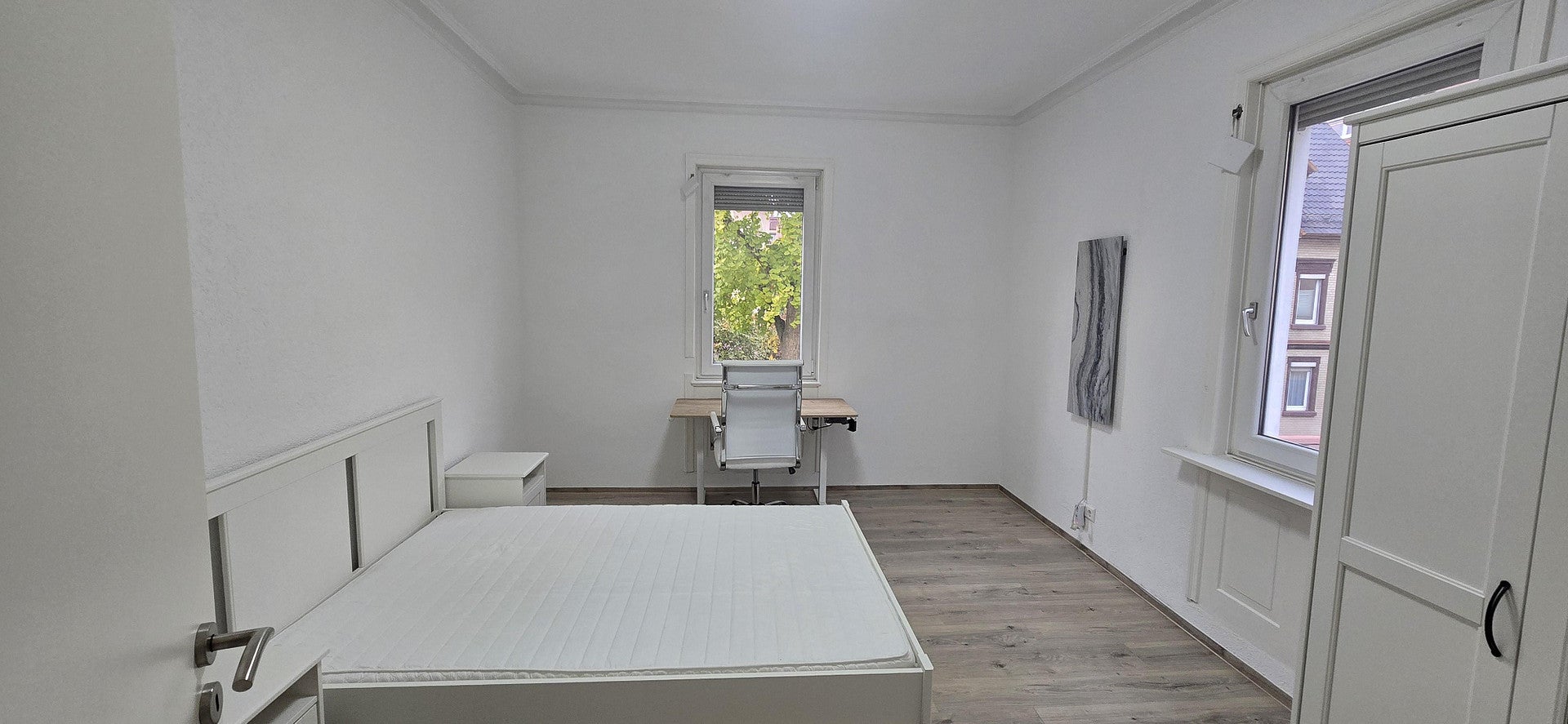 Zimmer Duisburger Straße in Stuttgart