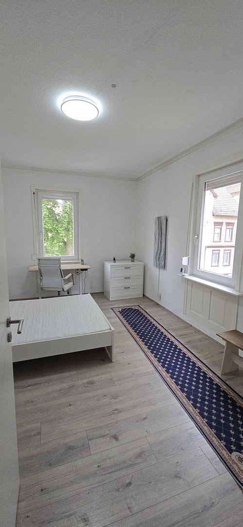 Zimmer Duisburger Straße in Stuttgart