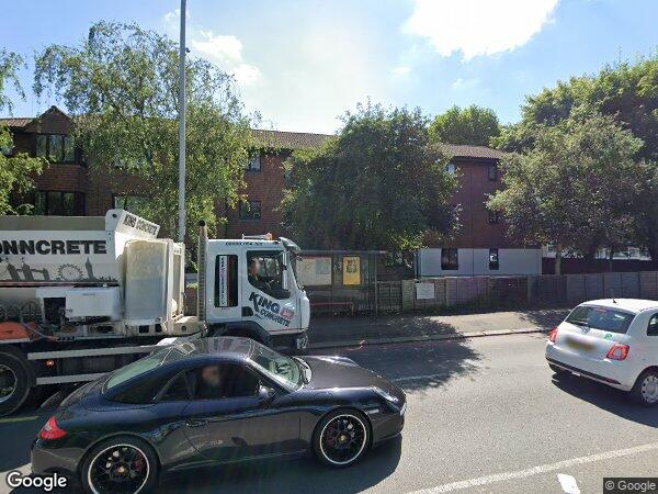 Flat Stafford Road in Greater London