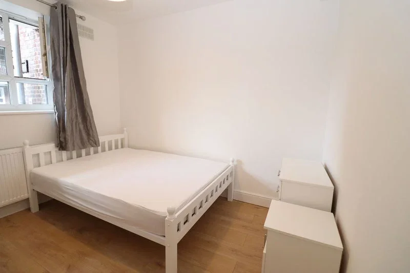 Room Pitfield Street in Greater London