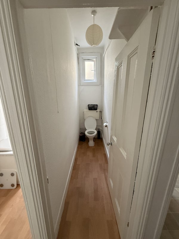 Room Theatre Street in Greater London