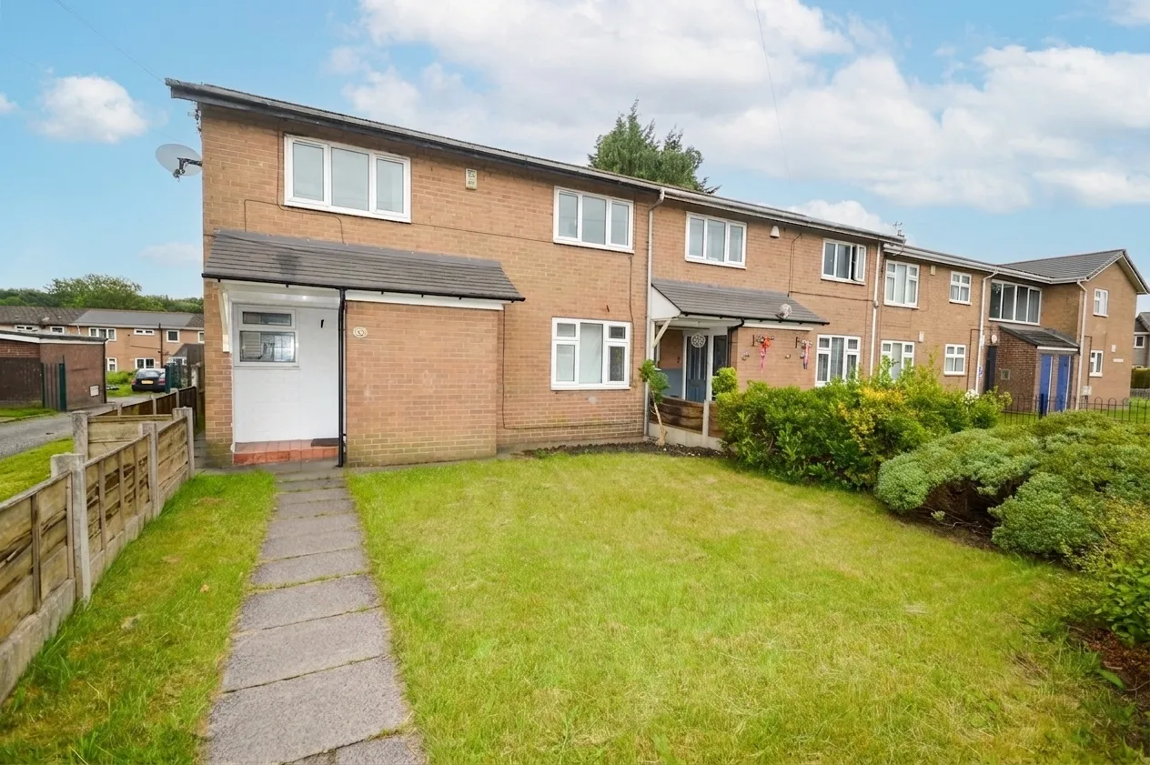 House Tarnbrook Close in Bury