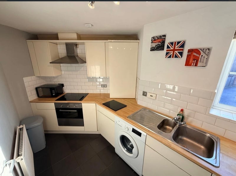 Room New York Road in North Tyneside