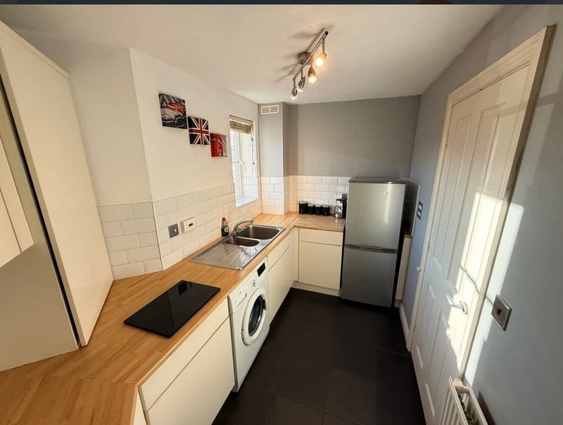 Room New York Road in North Tyneside