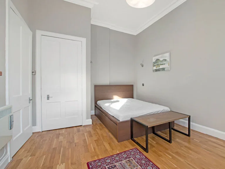 Flat Brougham Street in City of Edinburgh