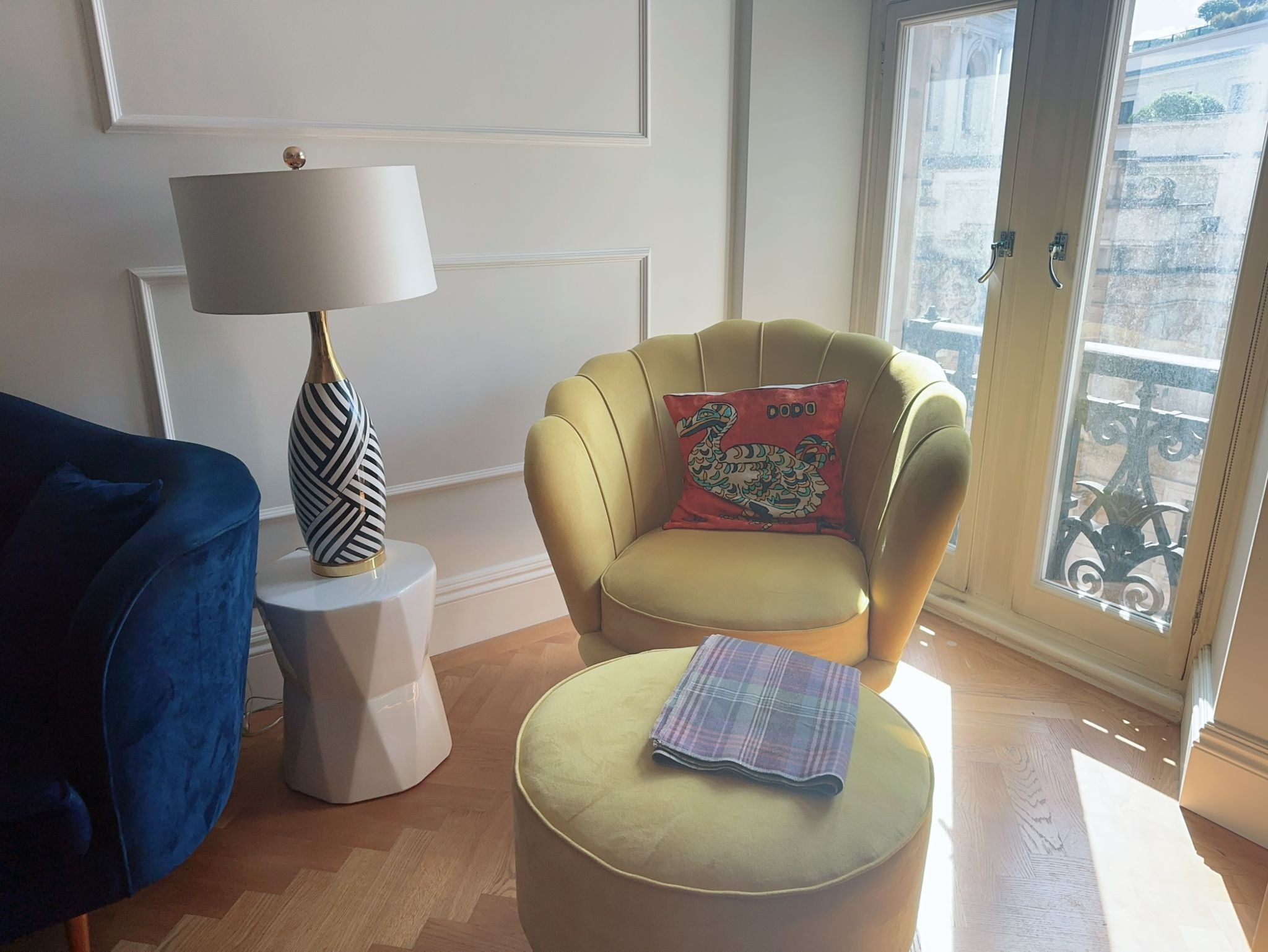 Flat Whitehall Court in City of Westminster