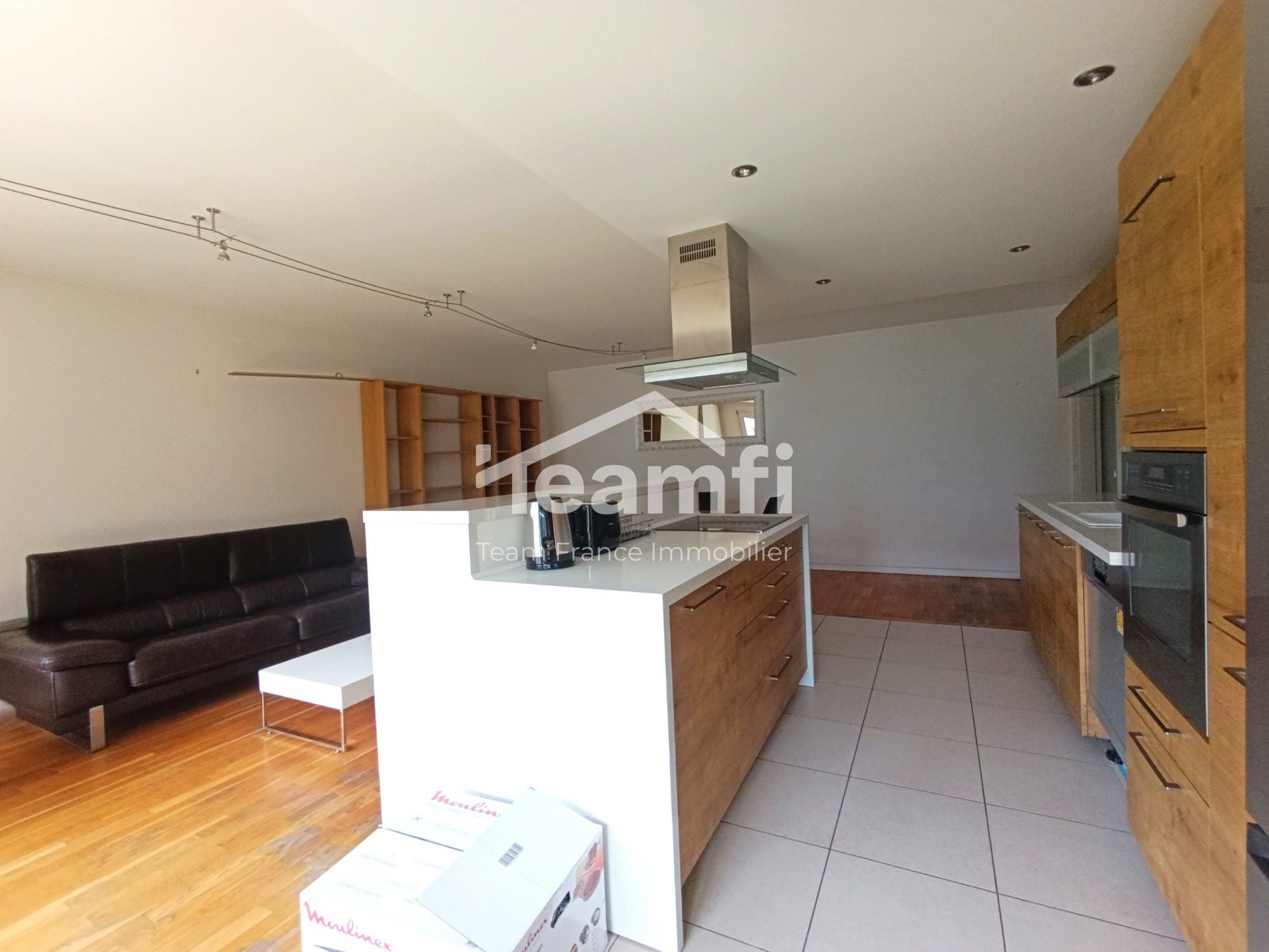 Appartement Avenue des Frères Lumière à Lyon