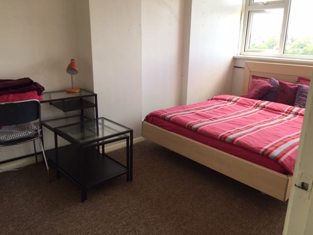 Room Copenhagen Street in Greater London
