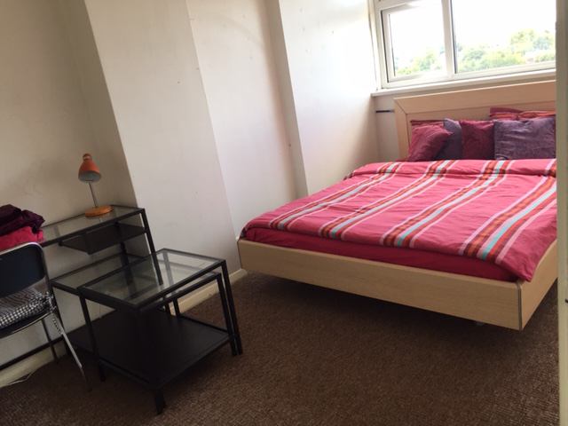 Room Copenhagen Street in Greater London