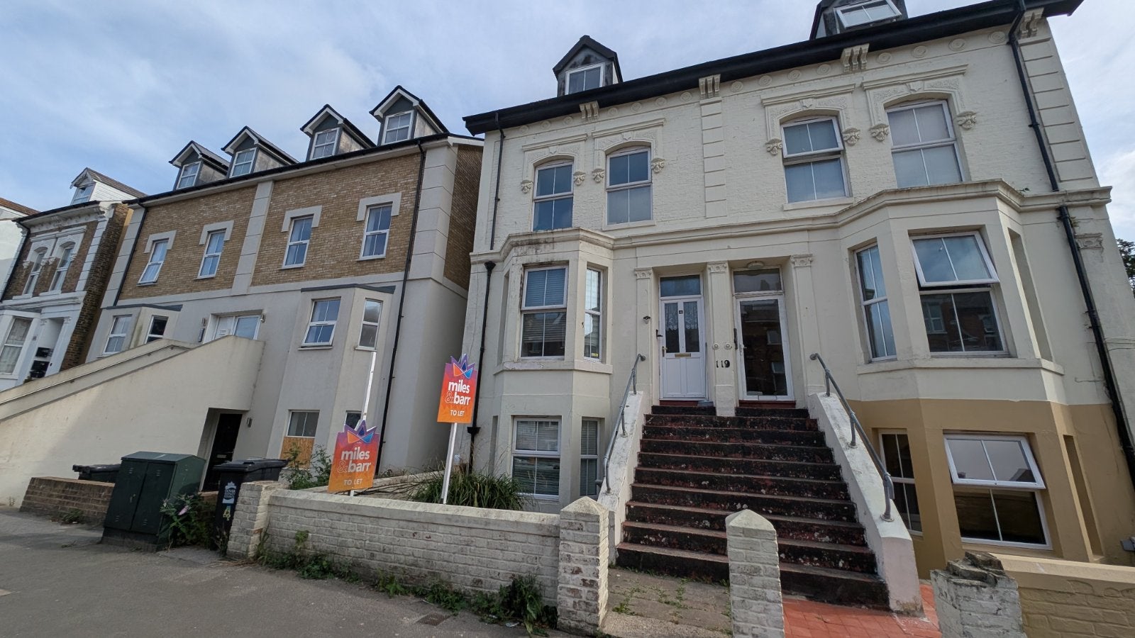 Flat Malvern Road in Dover