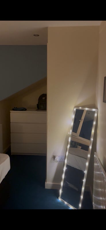 Room Clipston Street in Leeds