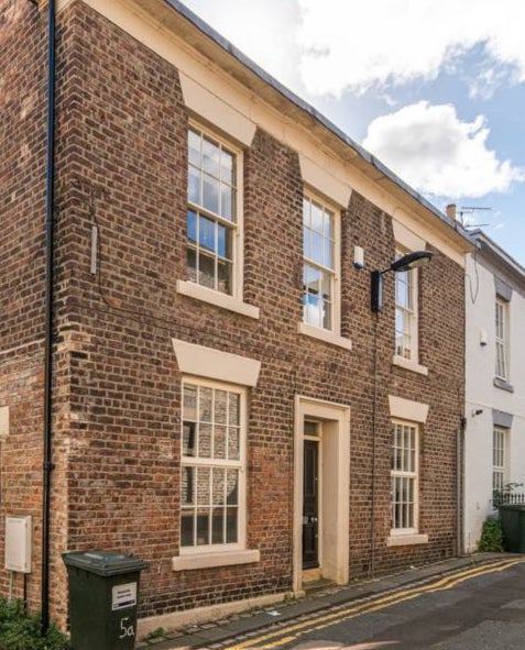 Flat Westgate Hill Terrace in Newcastle upon Tyne
