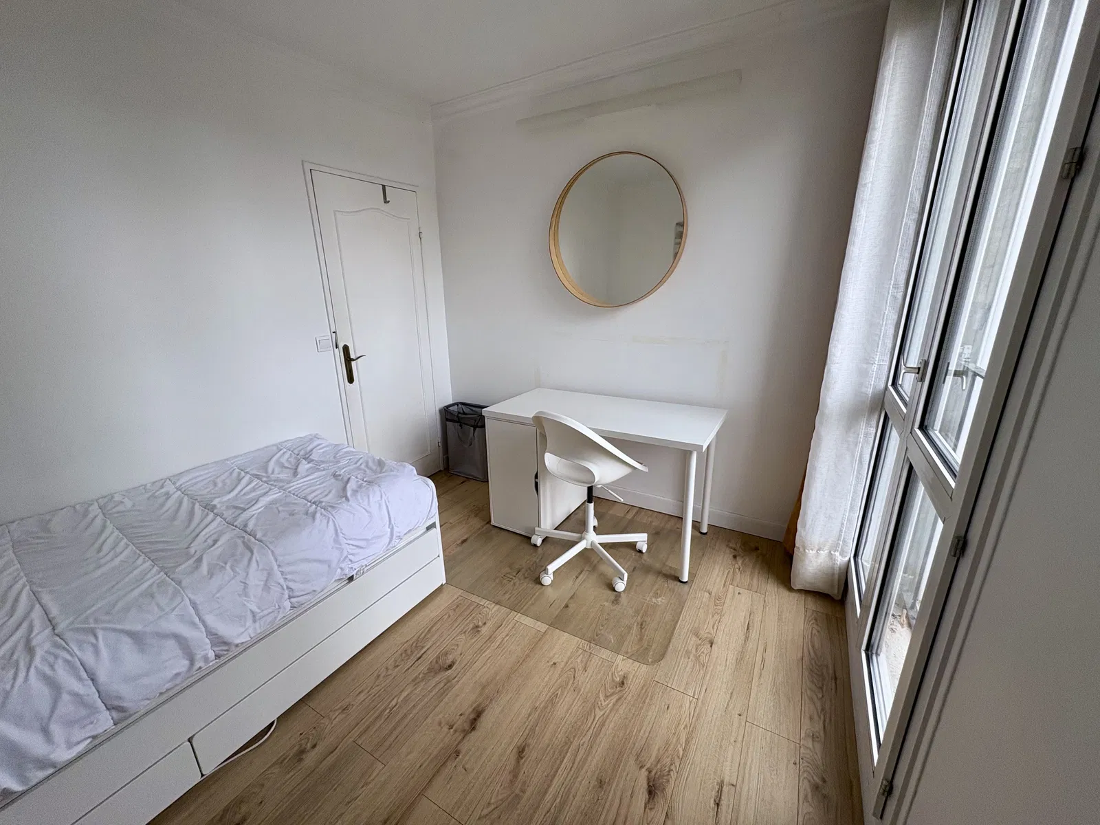 Chambre Rue des Hautes Berges à Antony