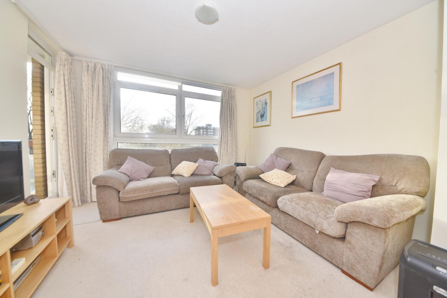 Flat Fairways in Greater London