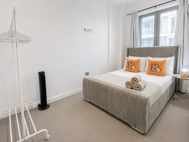Flat York Road in Greater London