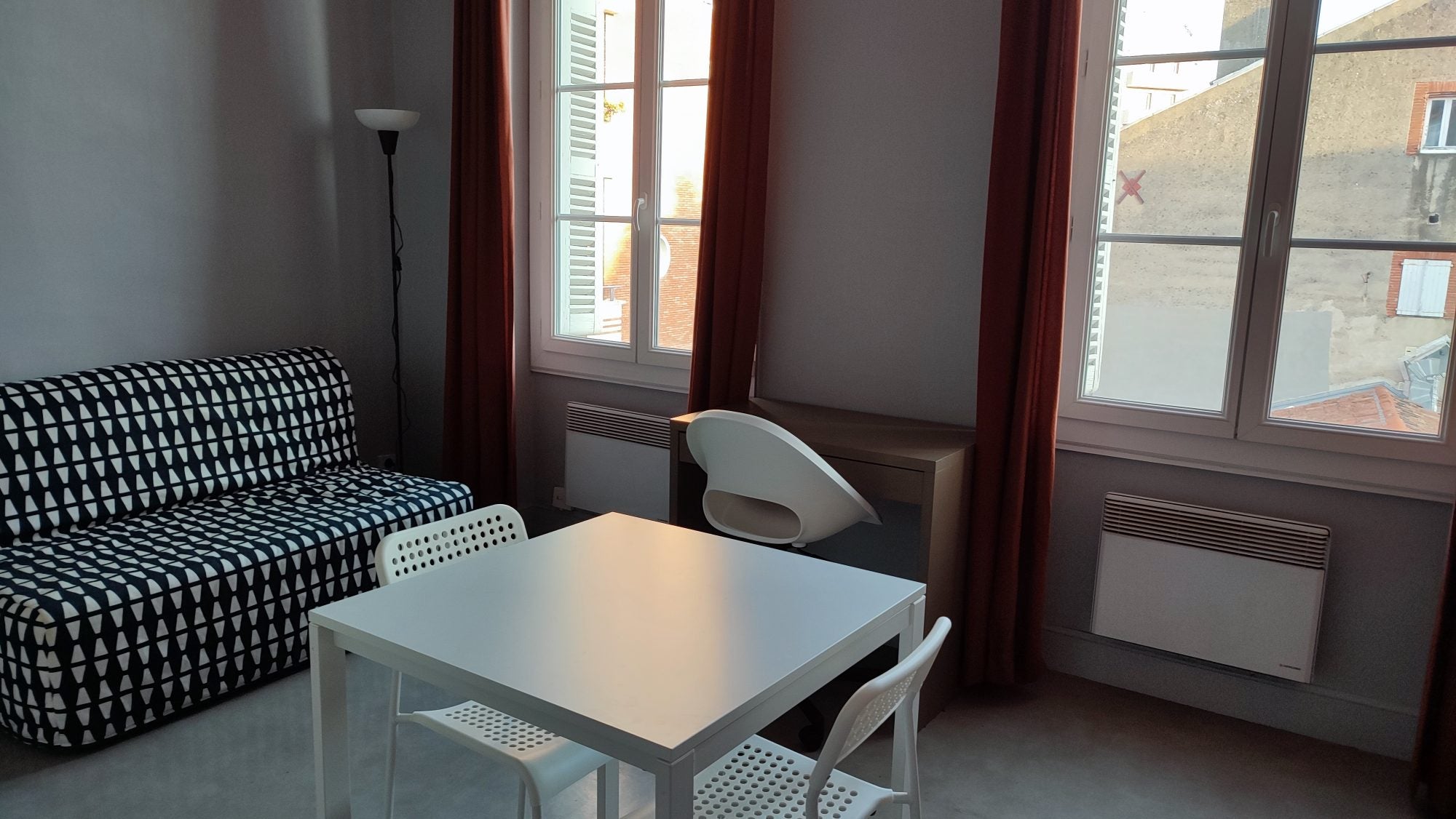 Flat Rue Louis Vignes in Toulouse