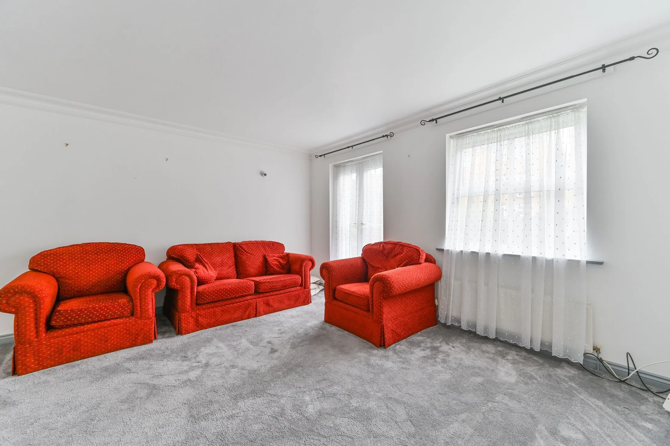 House Sycamore Close in London