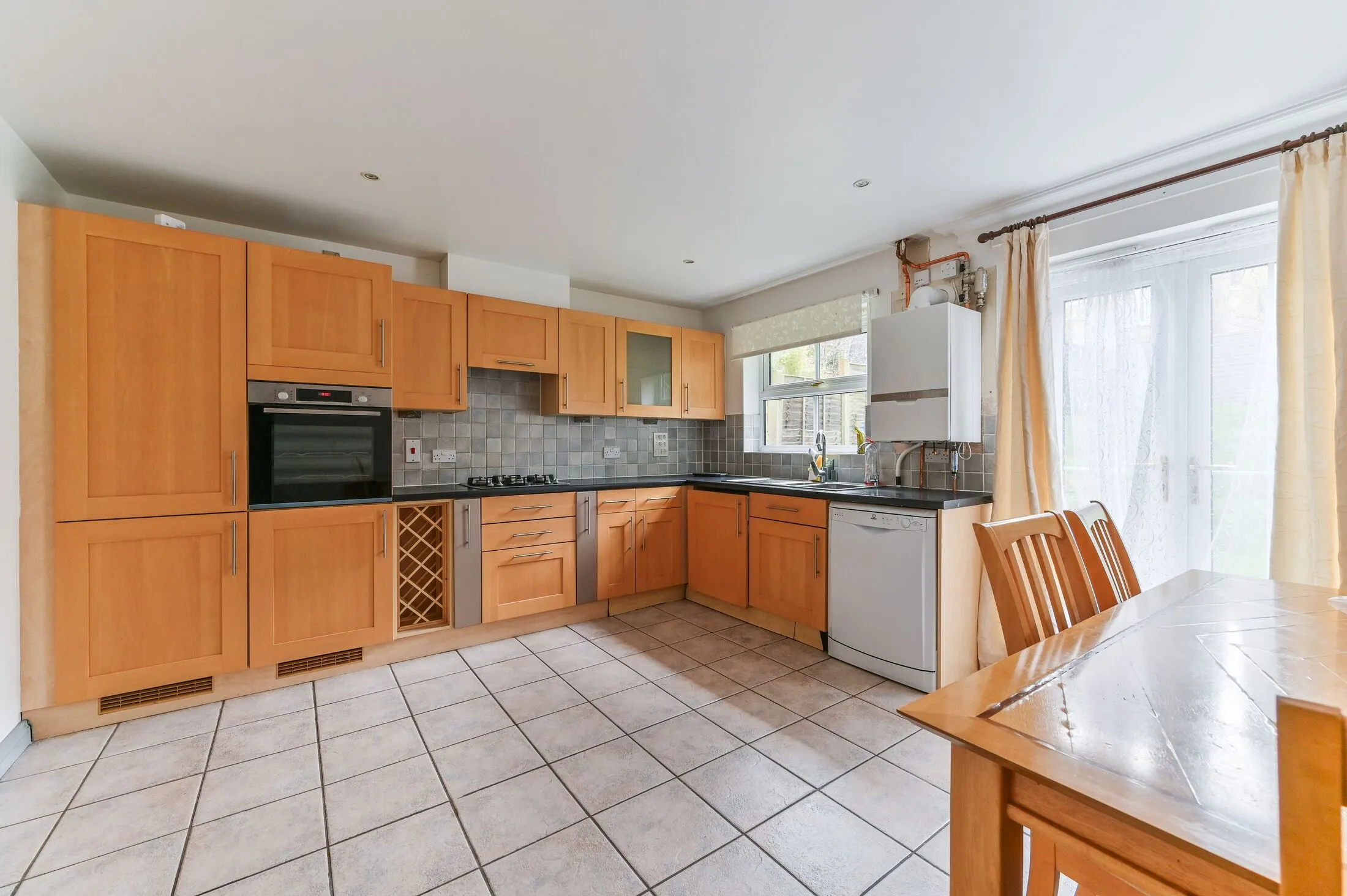 House Sycamore Close in London