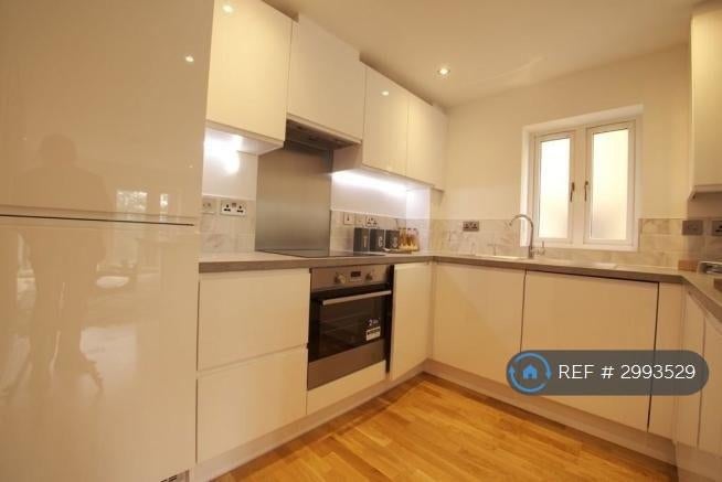 Flat Open Place in Aylesbury