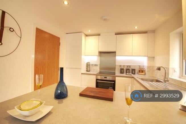 Flat Open Place in Aylesbury