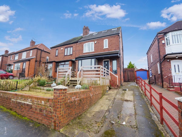 Flat Gledhow Park Avenue in Leeds
