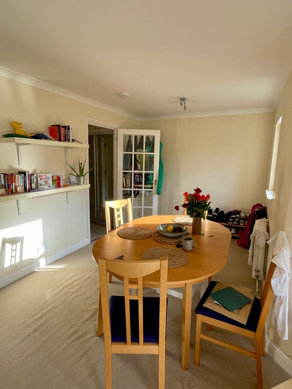 Room Bellshaugh Gardens in Glasgow