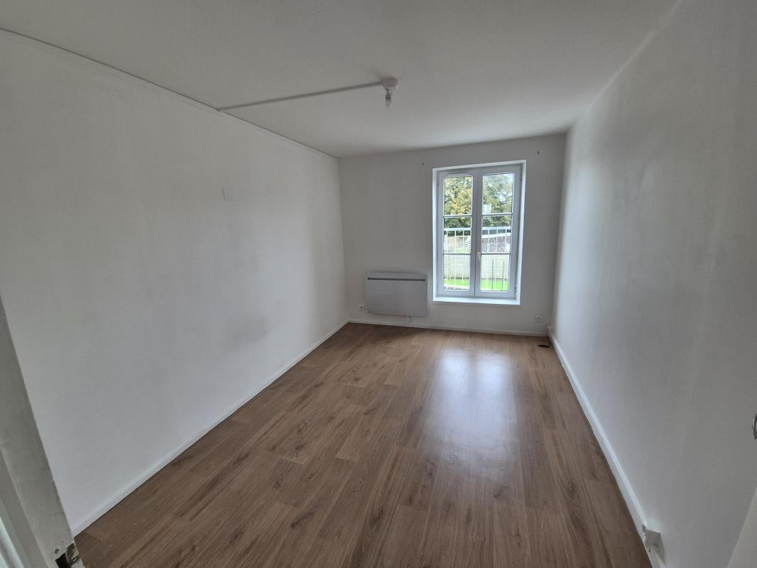 Appartement Rue Jean Baptiste Clément à Renwez