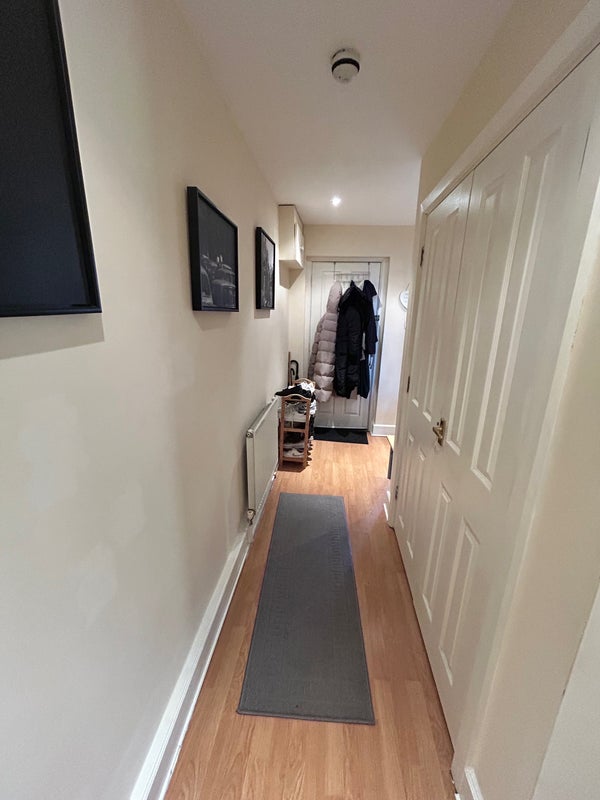 Flat Mitcham Road in Greater London