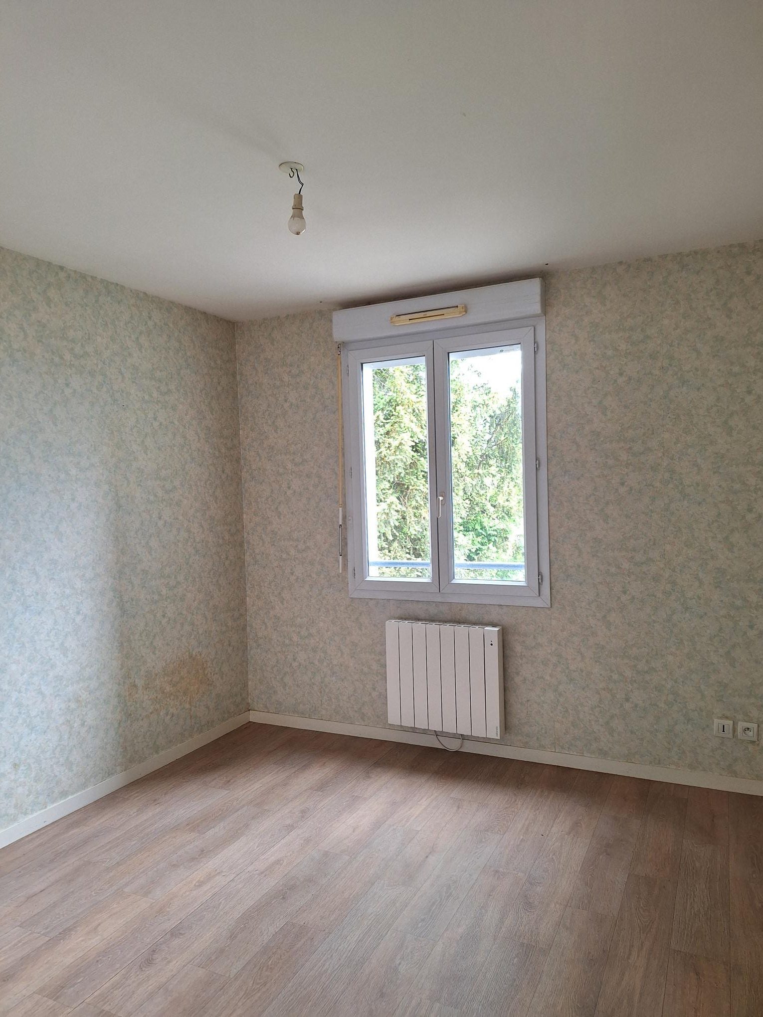 Appartement Place du Docteur Guyot à Châteaumeillant