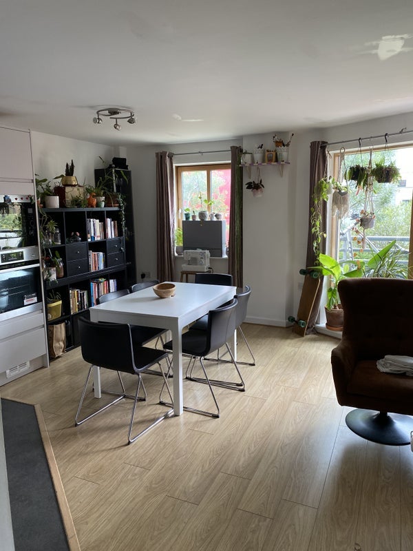 Room Pancras Way in Greater London