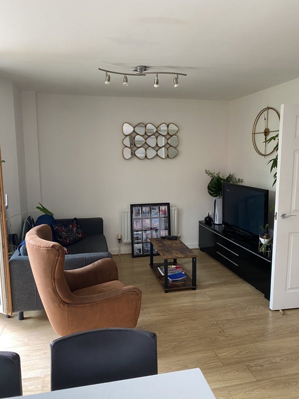 Room Pancras Way in Greater London