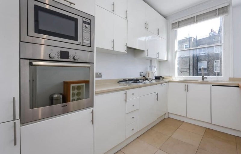 Room Cornwall Gardens in Greater London
