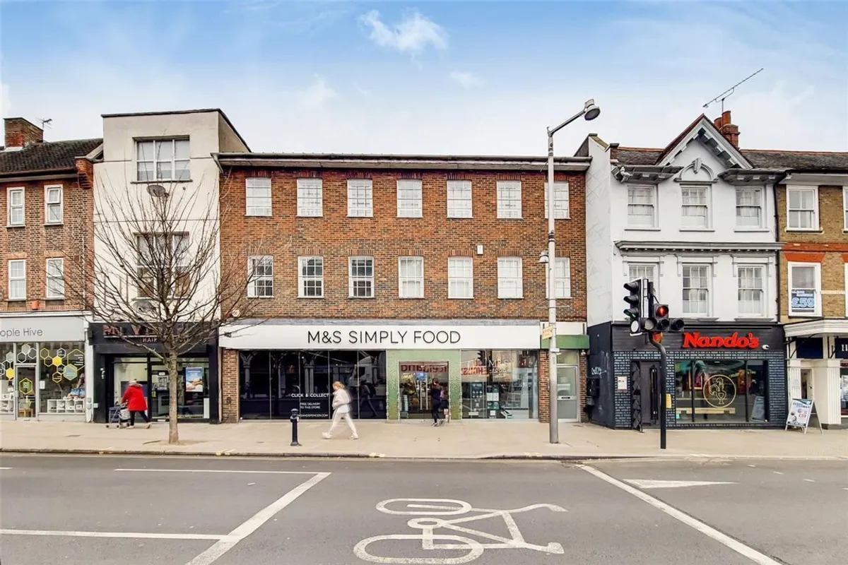 Flat Heath Road in Greater London