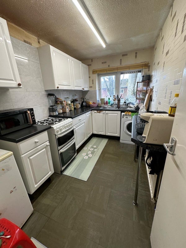Room Grove Street in Rochdale
