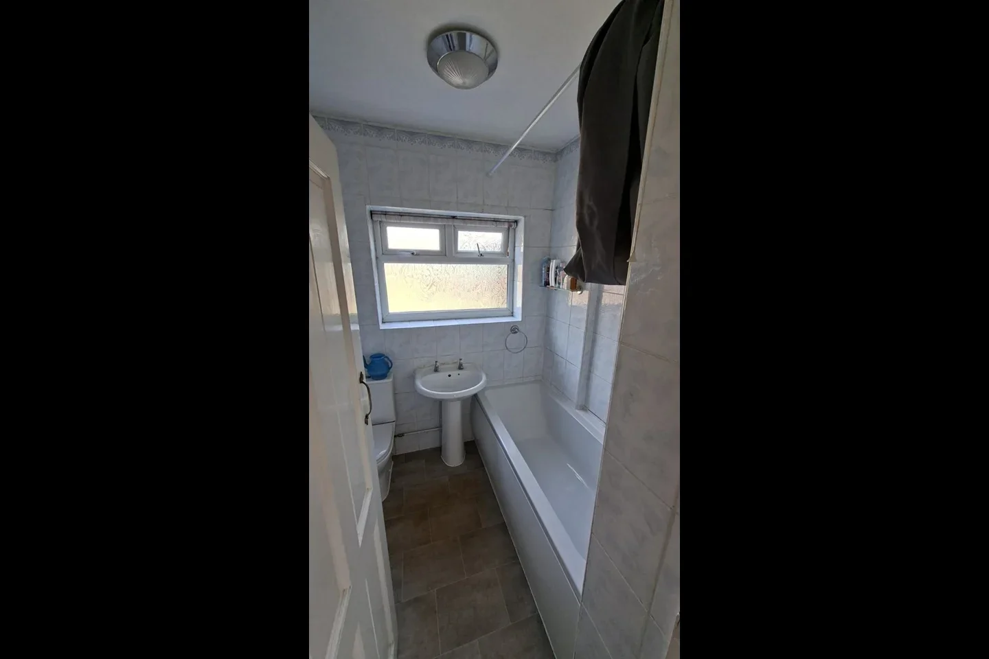 Room Chichester Close in Aveley