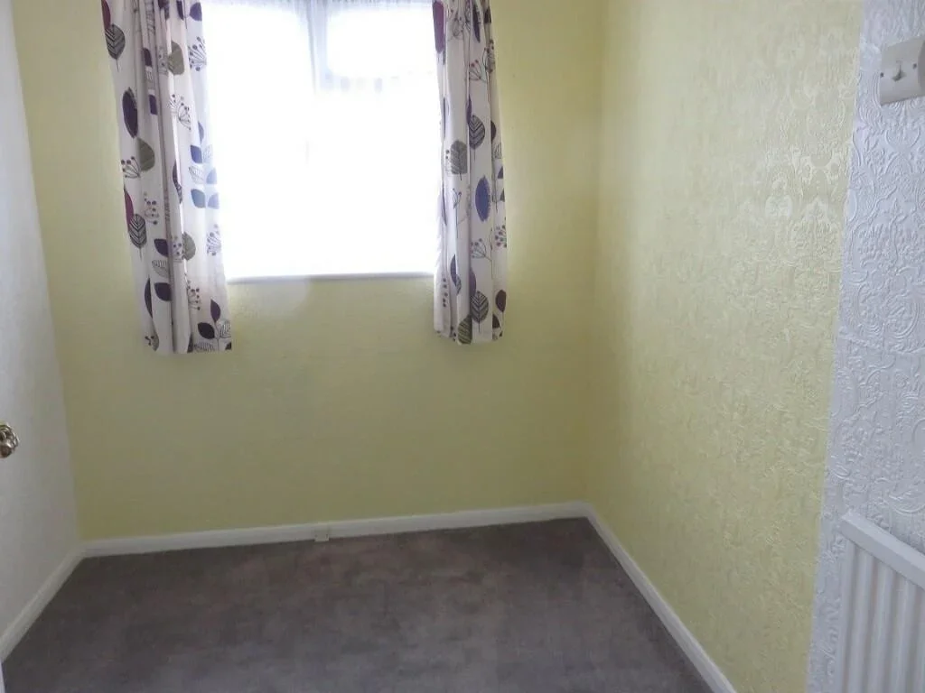 Room Chichester Close in Aveley