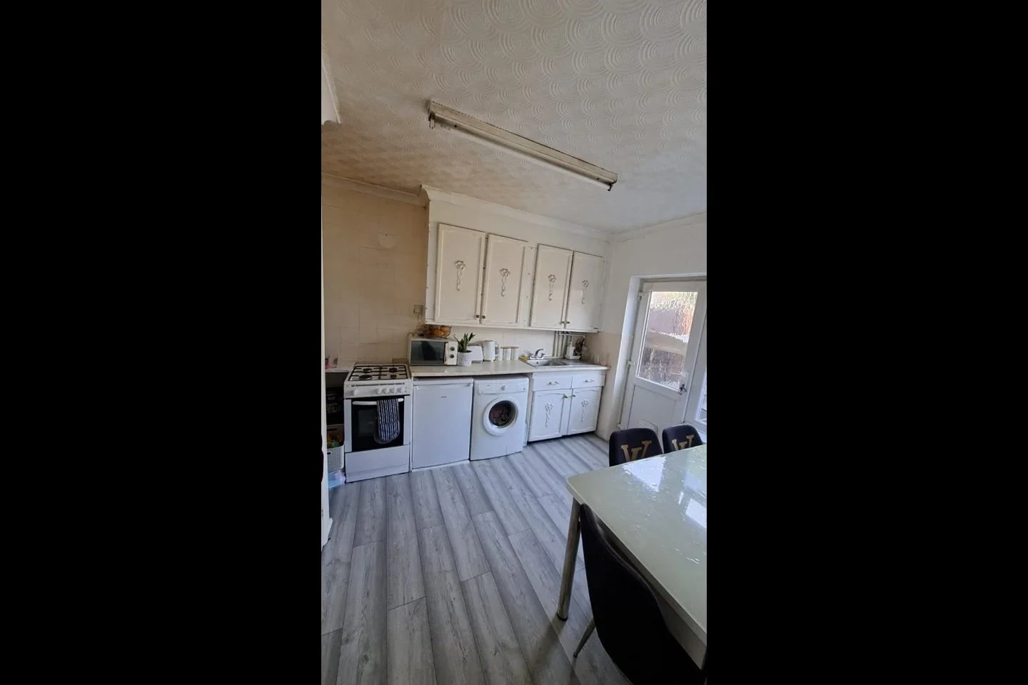 Room Chichester Close in Aveley