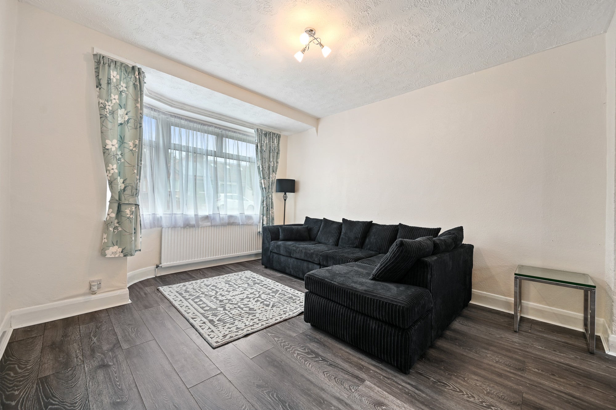 House Sandown Way in Greater London