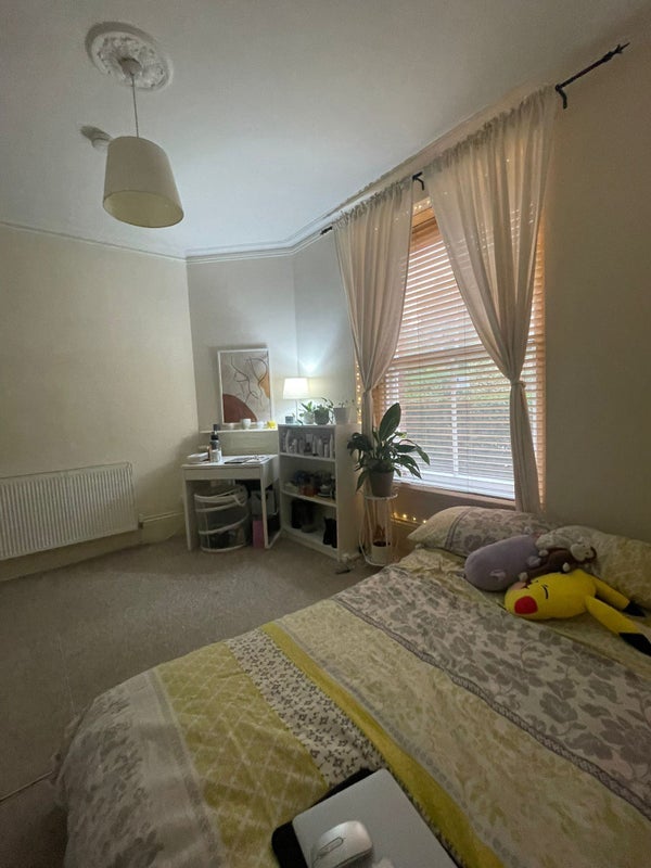 Room Prince of Wales Drive in Greater London