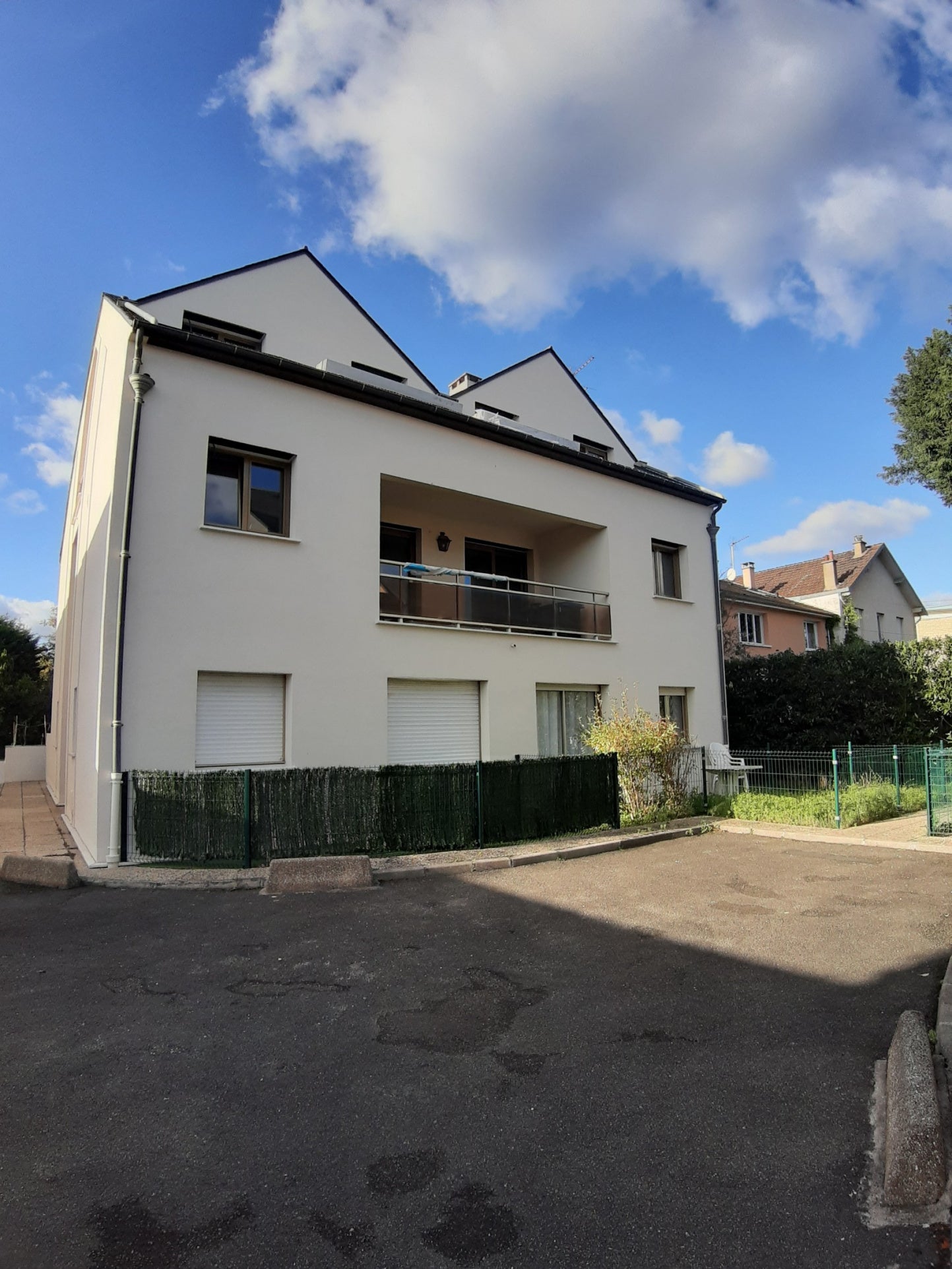 Flat Rue Pauline Kreuscher in Maisons-Laffitte