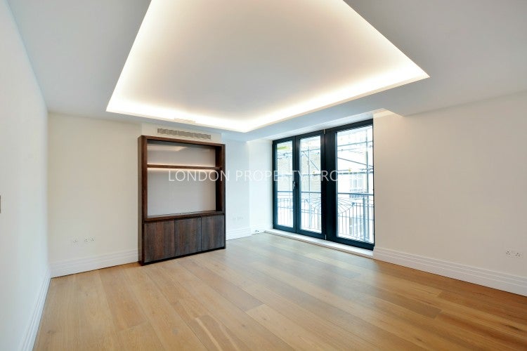 Flat Kensington Gardens Square in City of Westminster