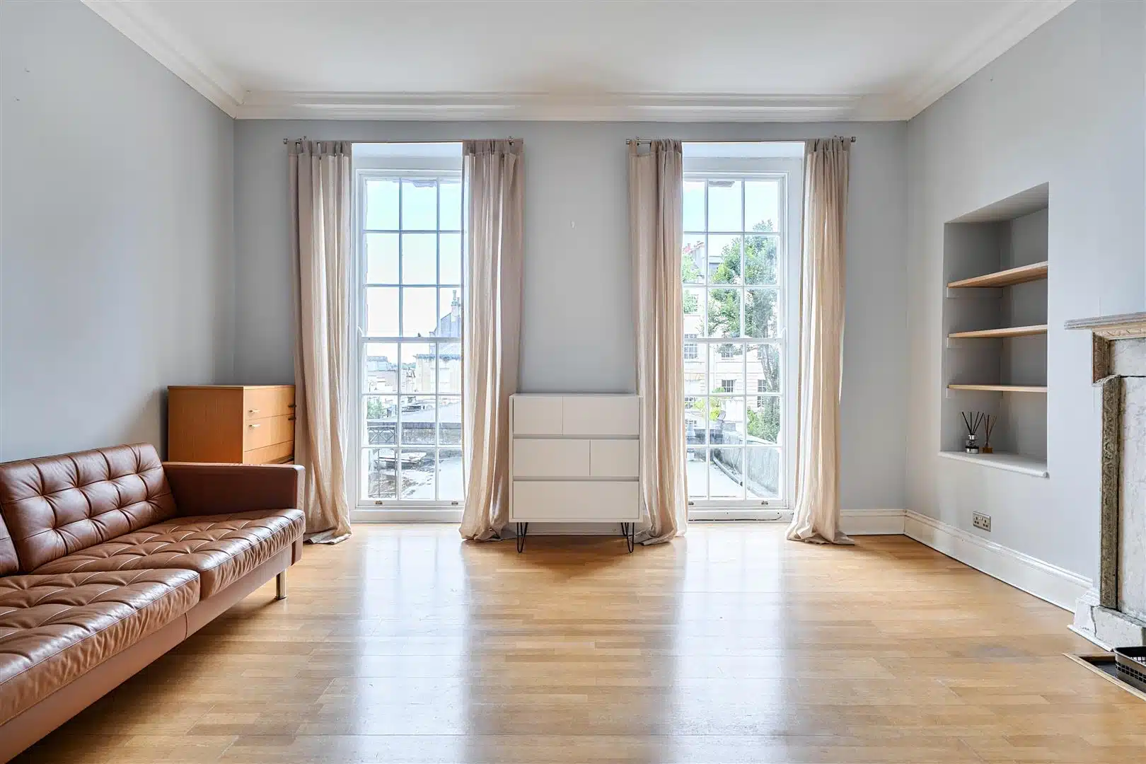 Flat Boyces Avenue in Bristol