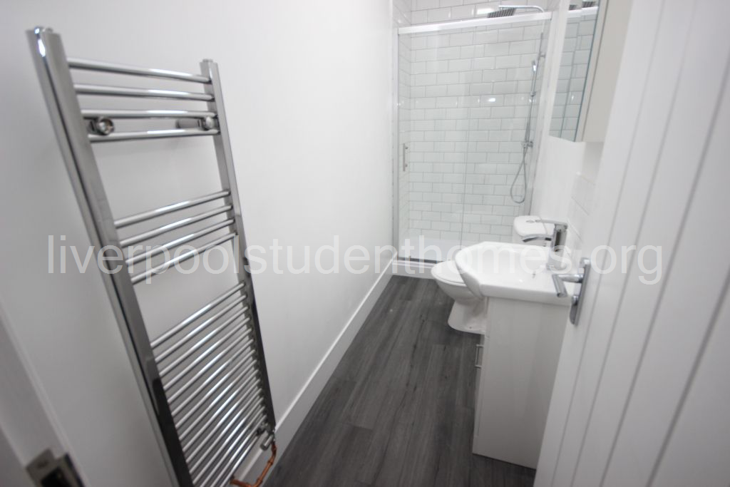 Room Shaw Street in Liverpool