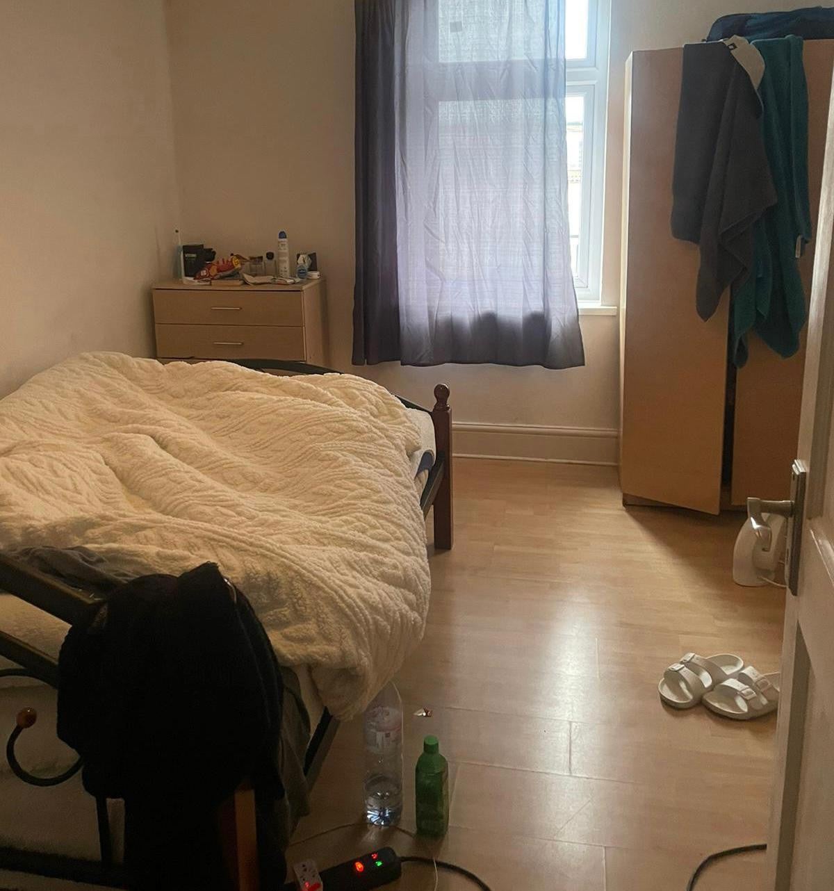 Flat Somerby Road in Greater London