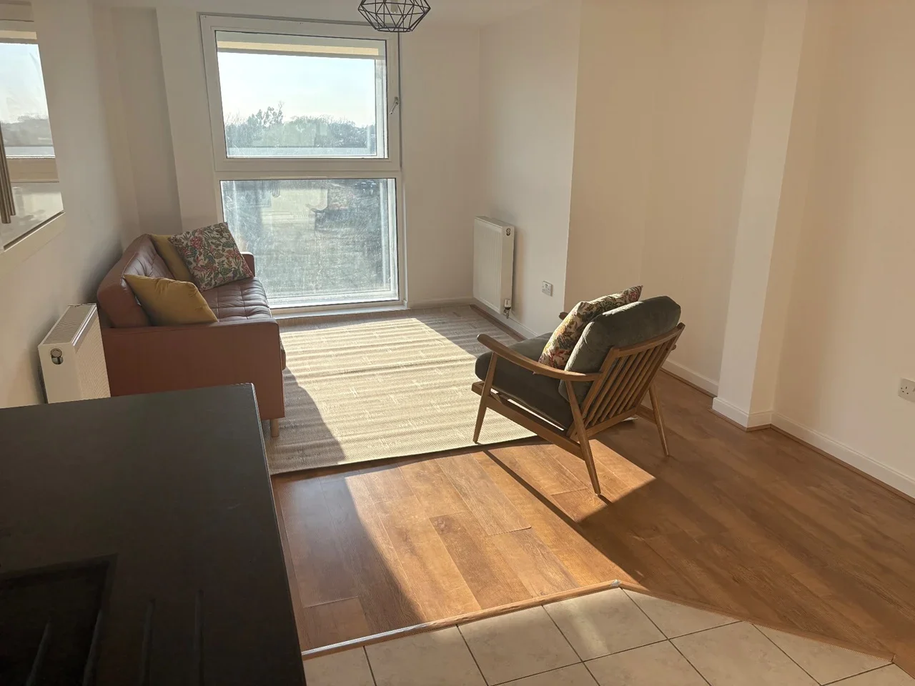 Flat Granville Gardens in Greater London
