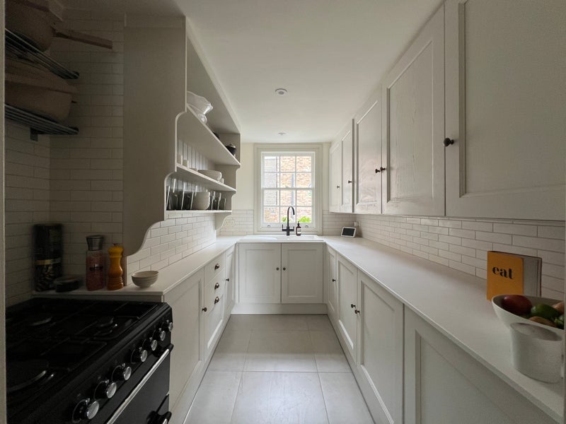 Room Warham Street in Greater London