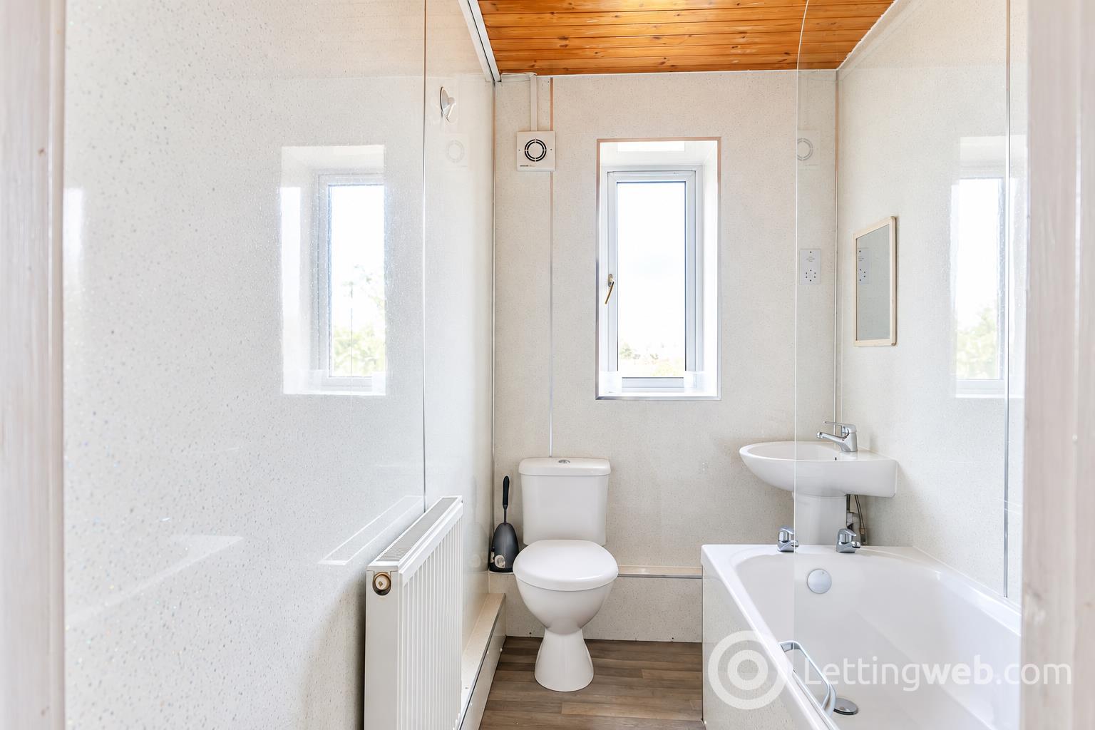 Room West Pilton Grove in City of Edinburgh