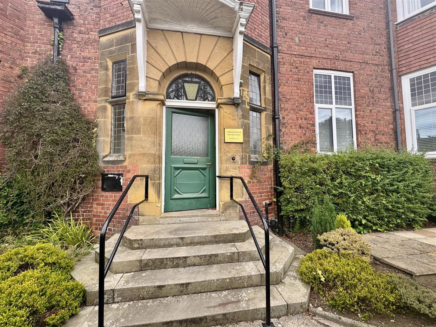 Flat Holbeck Hill in Scarborough